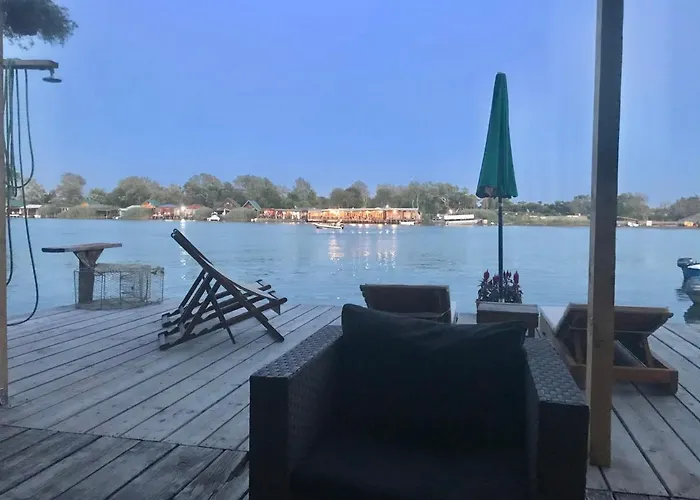 Kucica Na Adi Bojani