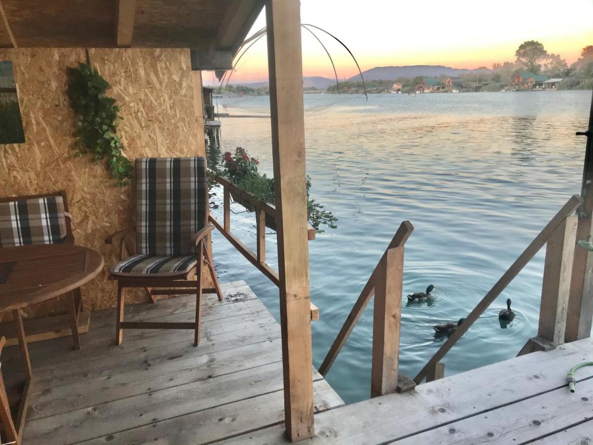 Kucica Na Adi Bojani Ulcinj